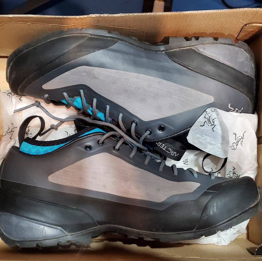 Arc'teryx Acrux FL Women's Approach Shoes
